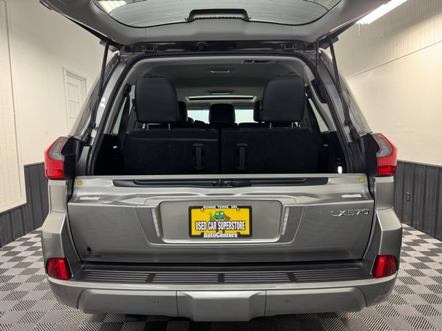 Used 2019 Lexus LX 570 4WD w/ Luxury Package image 28