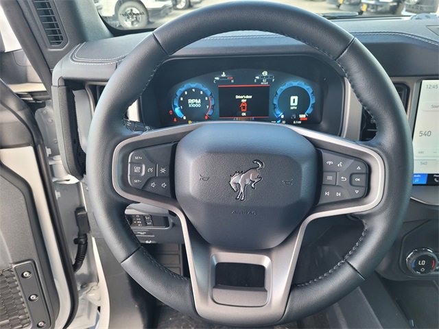New 2025 Ford Bronco Outer Banks image 9