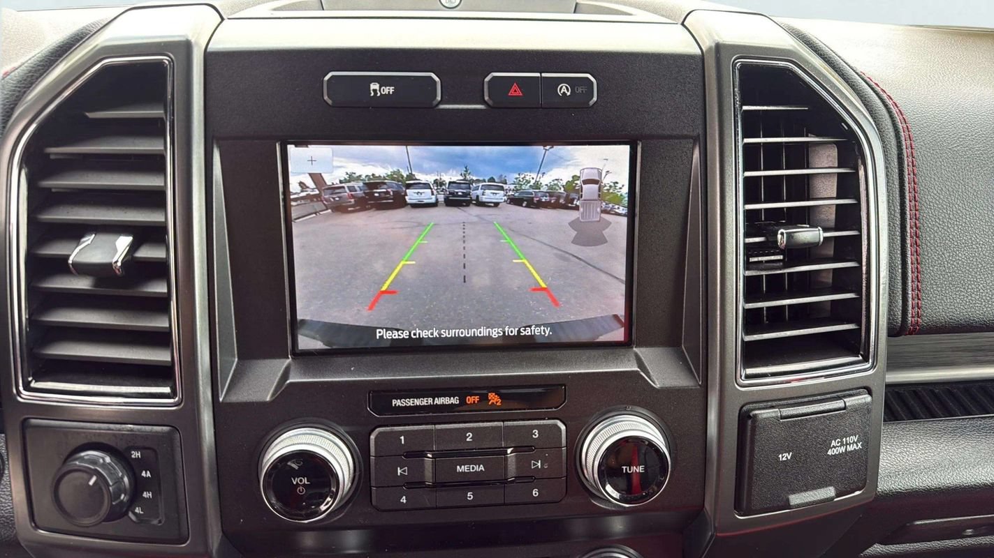 Used 2019 Ford F150 Lariat w/ Equipment Group 502A Luxury AWD/4WD image 11