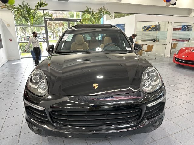 Used 2018 Porsche Cayenne Platinum Edition AWD/4WD image 18
