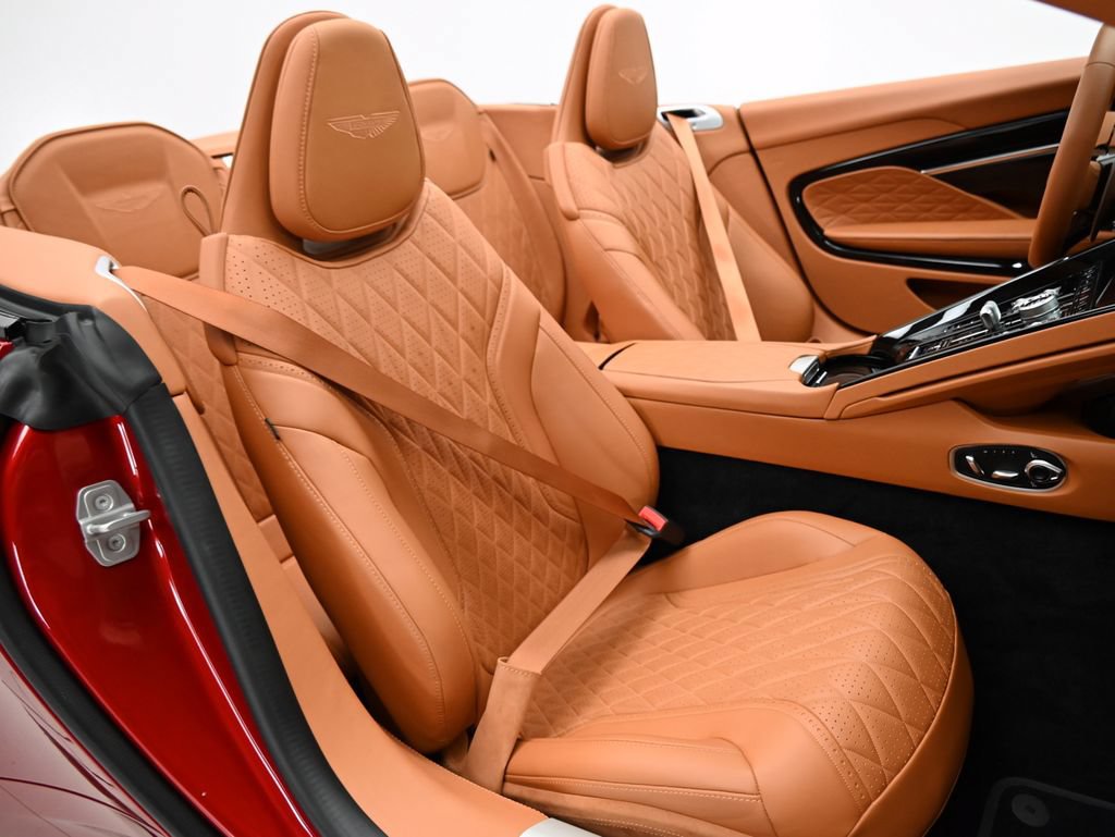 Used 2025 Aston Martin DB12 Convertible RWD image 14