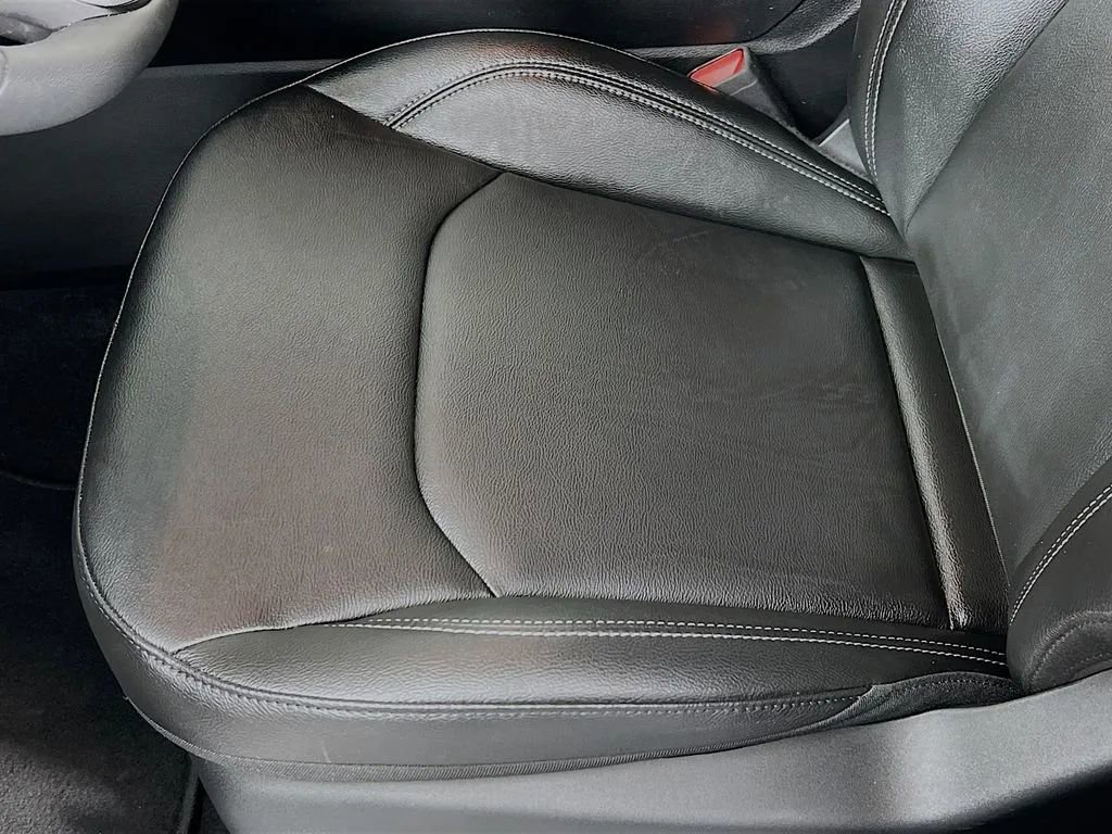 Used 2025 Jeep Compass Limited AWD/4WD image 19