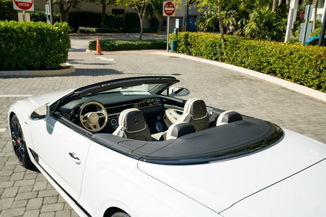 Used 2024 Bentley Continental GT Speed AWD/4WD image 48