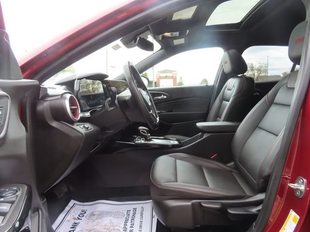 Used 2024 Chevrolet Trax RS w/ Sunroof Package FWD image 20