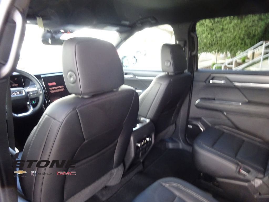 New 2026 GMC Acadia Elevation FWD image 19