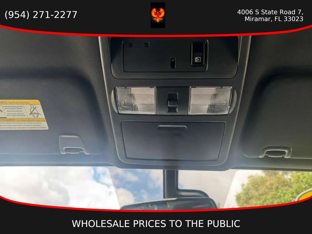 Used 2019 Nissan Titan SV w/ SV Convenience Package AWD/4WD image 14