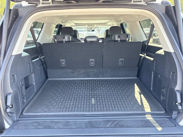 New 2027 Lincoln Navigator L Reserve AWD/4WD image 12