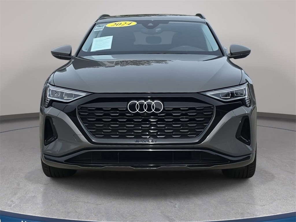 Certified 2024 Audi Q8 e-tron Premium image 9