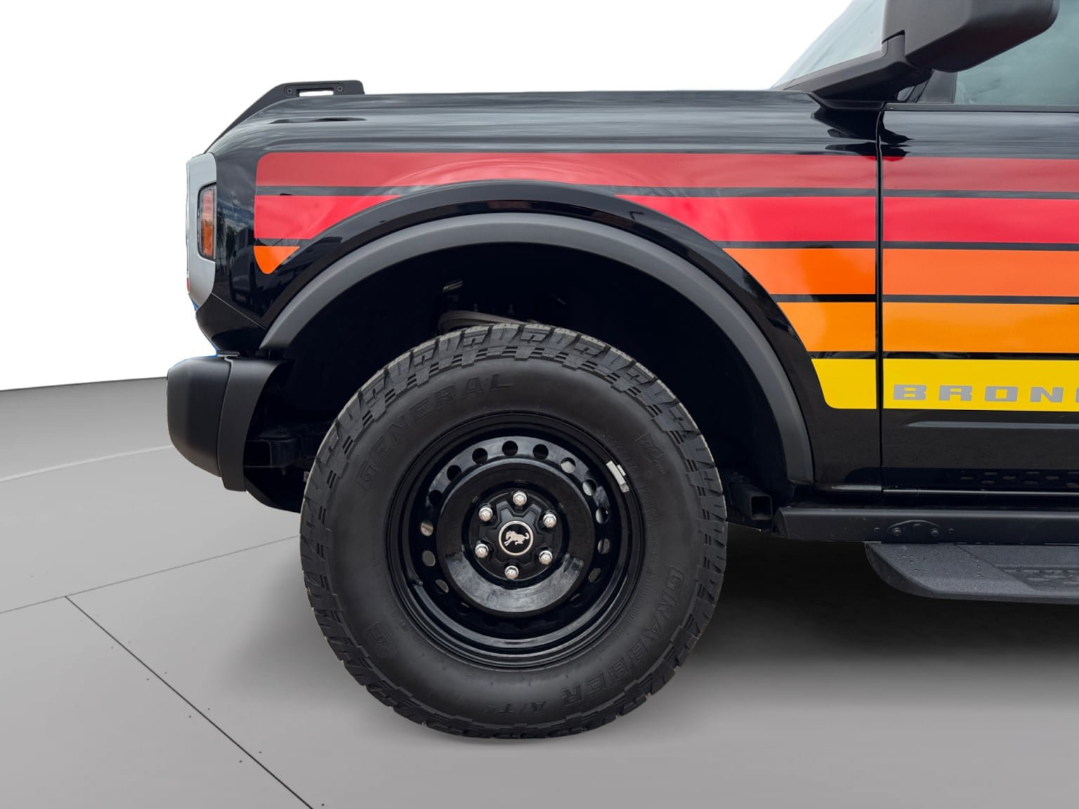 Used 2025 Ford Bronco Big Bend w/ Black Diamond Package AWD/4WD image 9