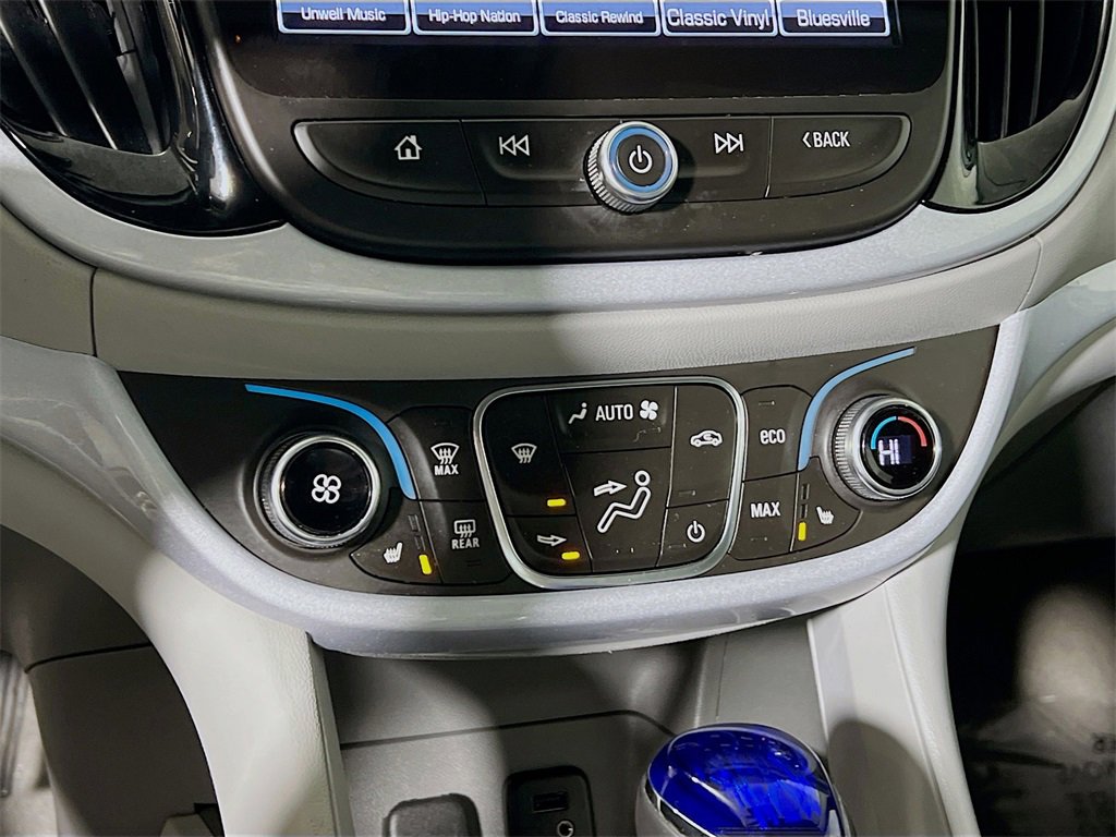 Used 2017 Chevrolet Volt LT w/ Comfort Package image 15