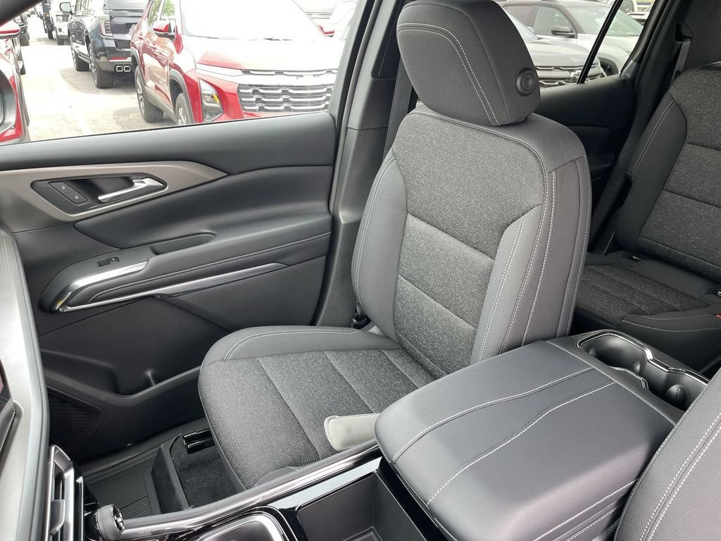 New 2026 Chevrolet Traverse LT w/ Driver Confidence Package FWD image 25