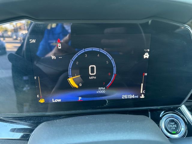 Certified 2025 Chevrolet Trax RS FWD image 15