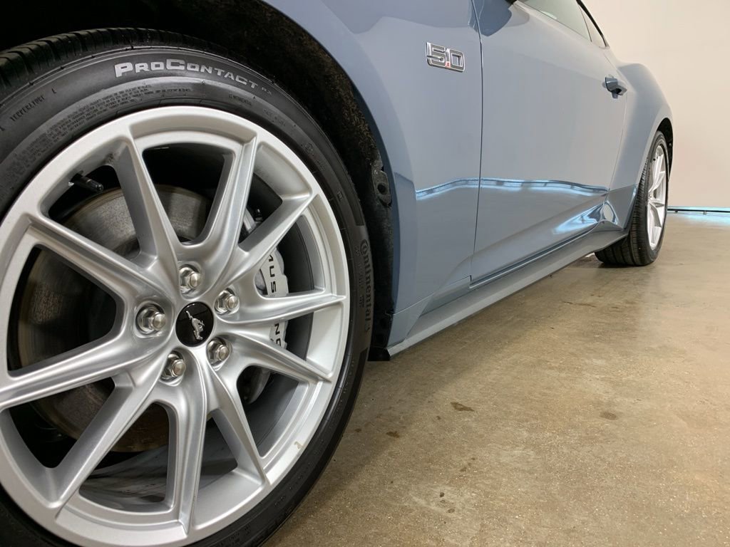 Used 2025 Ford Mustang GT Premium image 2