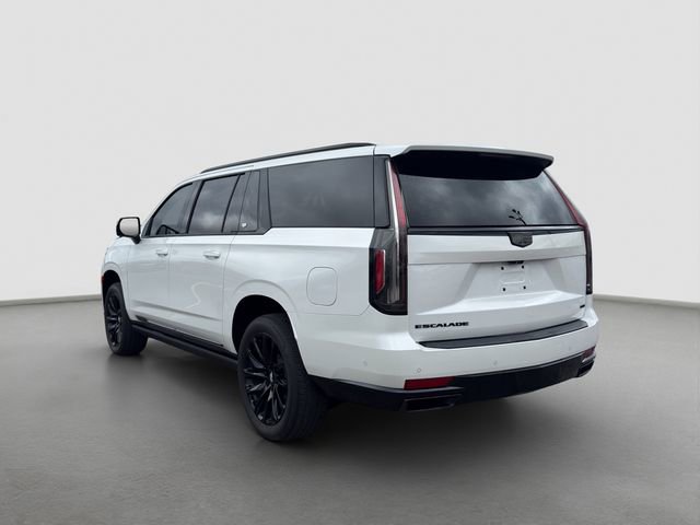 Used 2022 Cadillac Escalade ESV Sport Platinum w/ LPO, ONYX Package image 4