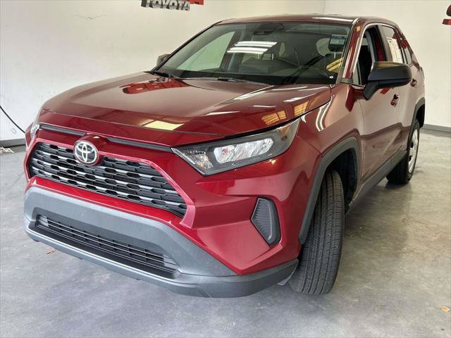 Certified 2022 Toyota RAV4 LE AWD/4WD image 7