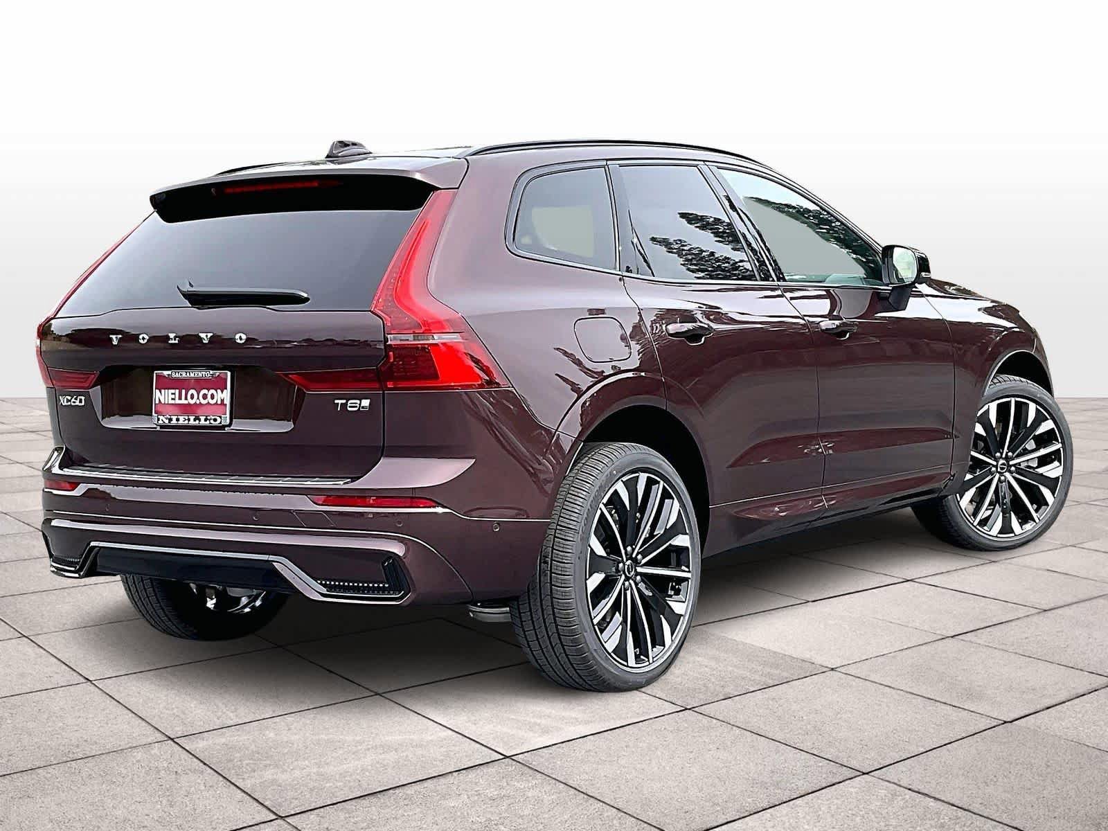New 2026 Volvo XC60 T8 Ultra w/ Climate Package AWD/4WD image 4