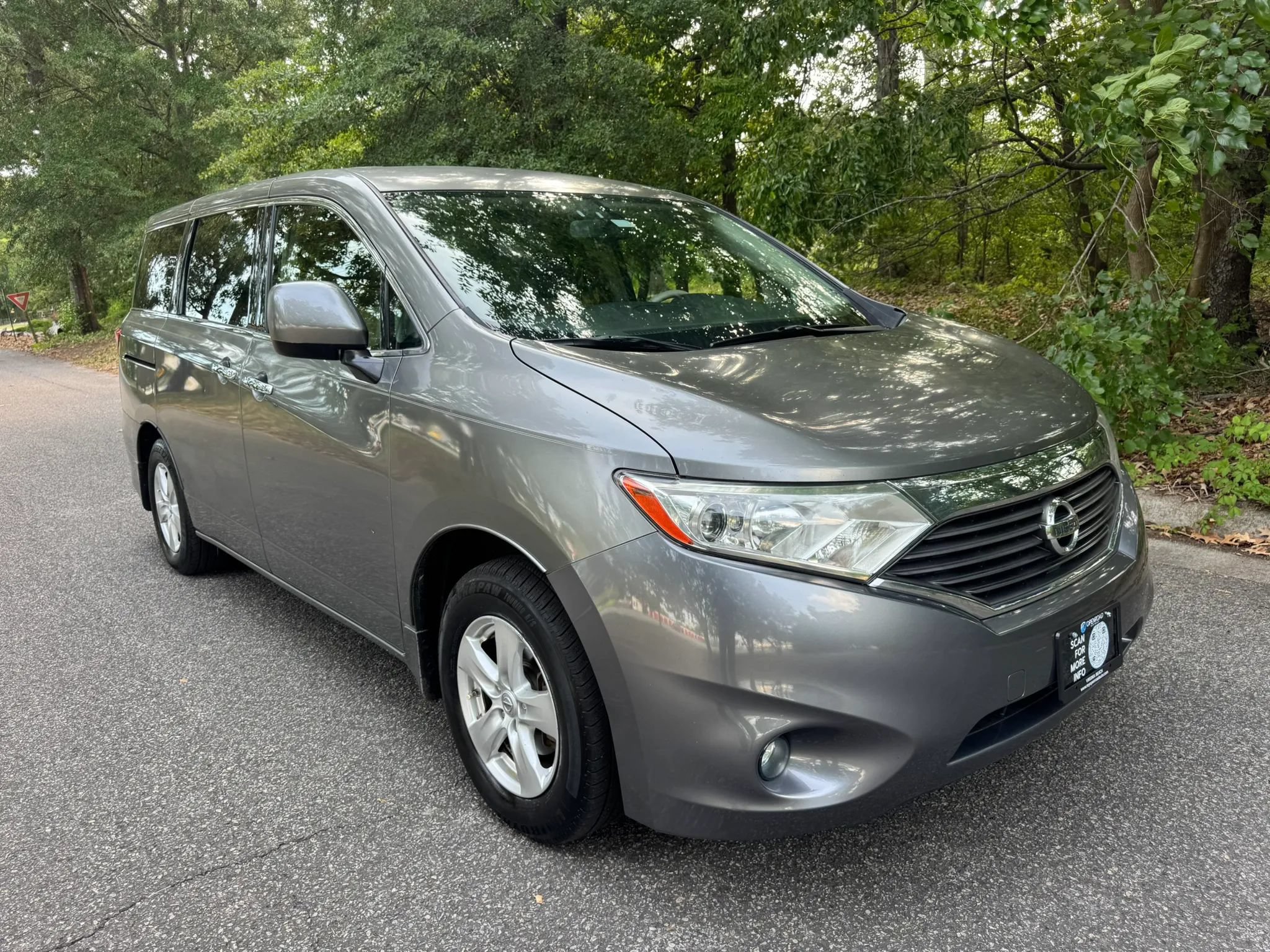 Used 2015 Nissan Quest SV w/ Value Cargo Package FWD image 3