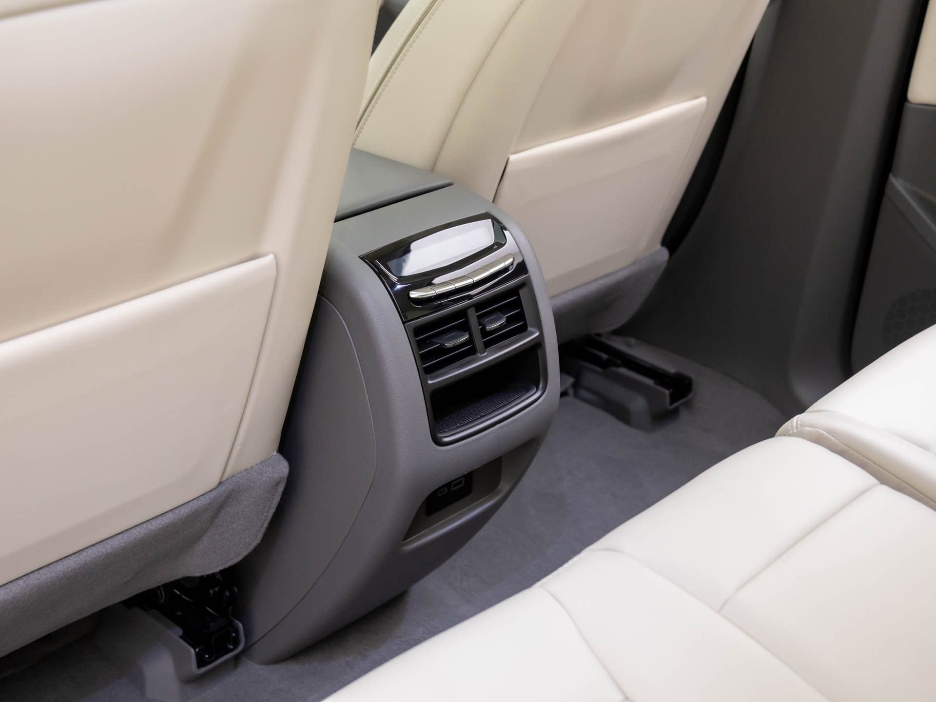 New 2026 Cadillac XT5 Premium Luxury w/ Driver Assist Package image 19