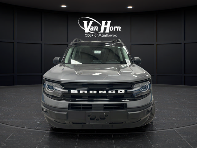Used 2023 Ford Bronco Sport Outer Banks w/ Tech Package AWD/4WD image 2