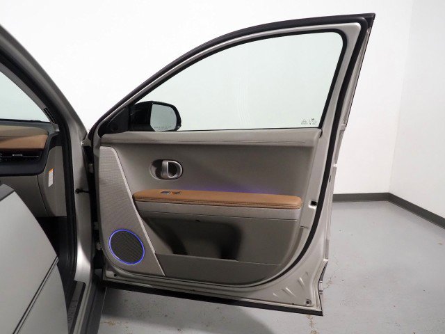Used 2024 Hyundai Ioniq 5 Limited image 65