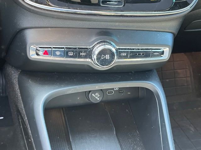 Used 2023 Volvo C40 P8 Recharge Ultimate w/ Protection Package Premier image 20