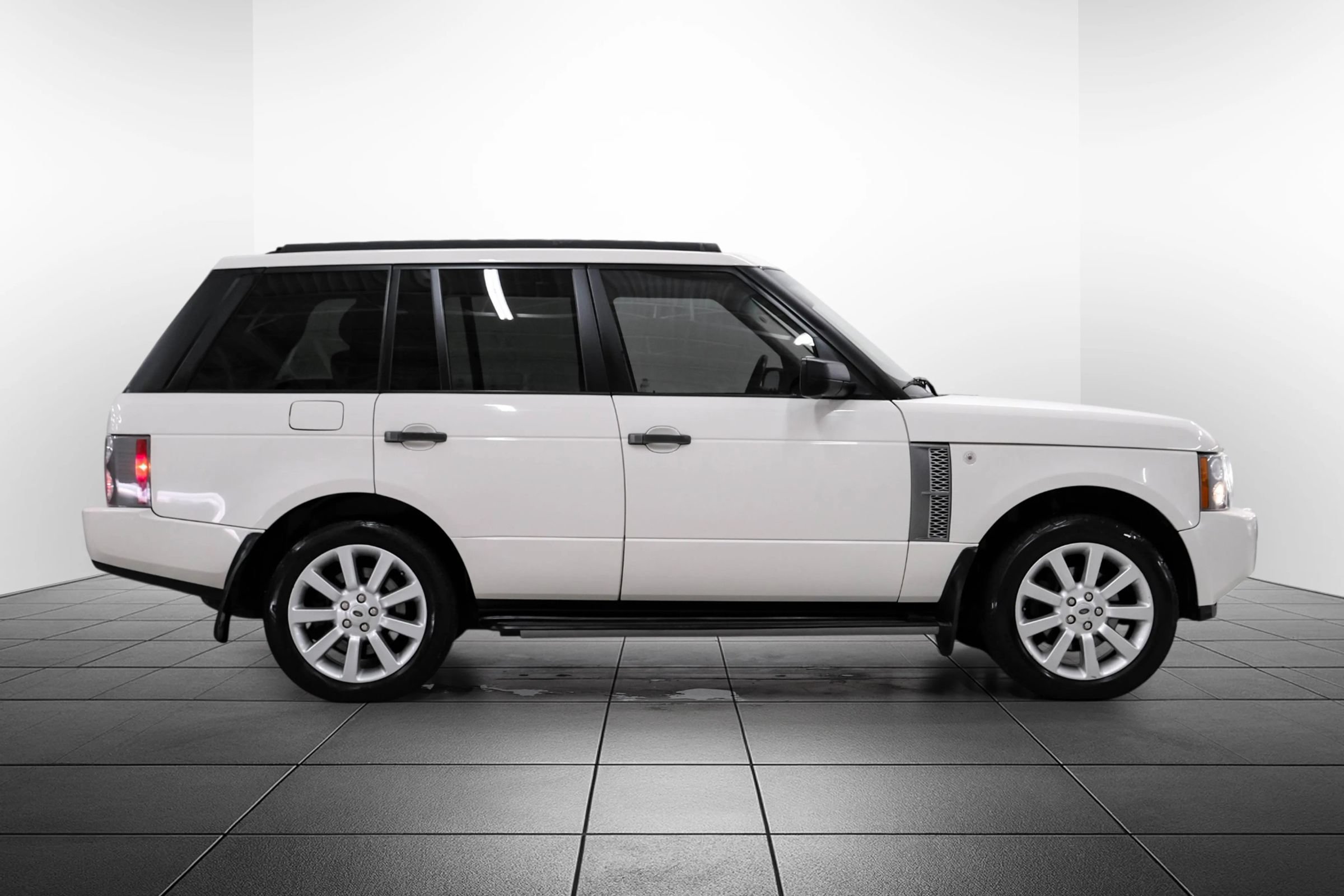 Used 2008 Land Rover Range Rover HSE AWD/4WD image 7