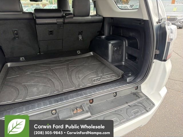 Used 2016 Toyota 4Runner SR5 Premium image 32