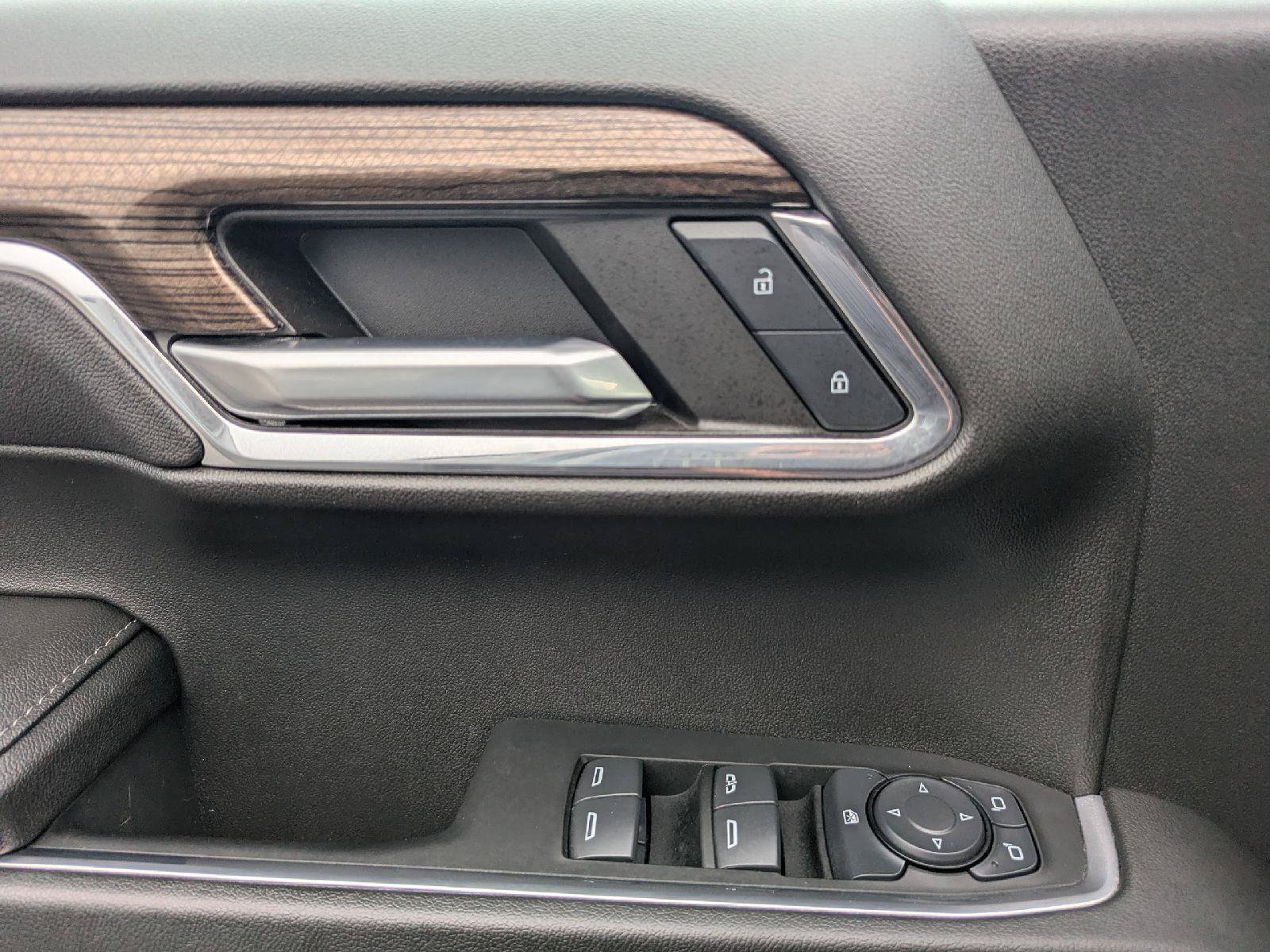Used 2024 Chevrolet Silverado 1500 LT AWD/4WD image 23