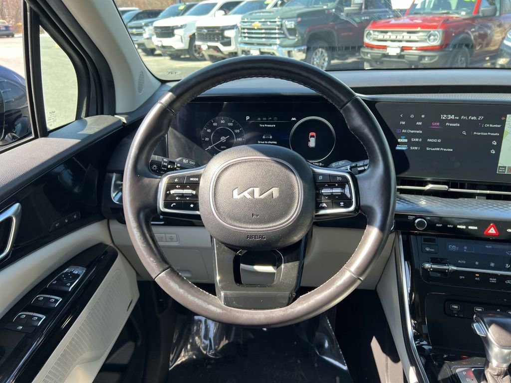 Used 2024 Kia Carnival SX Prestige image 16