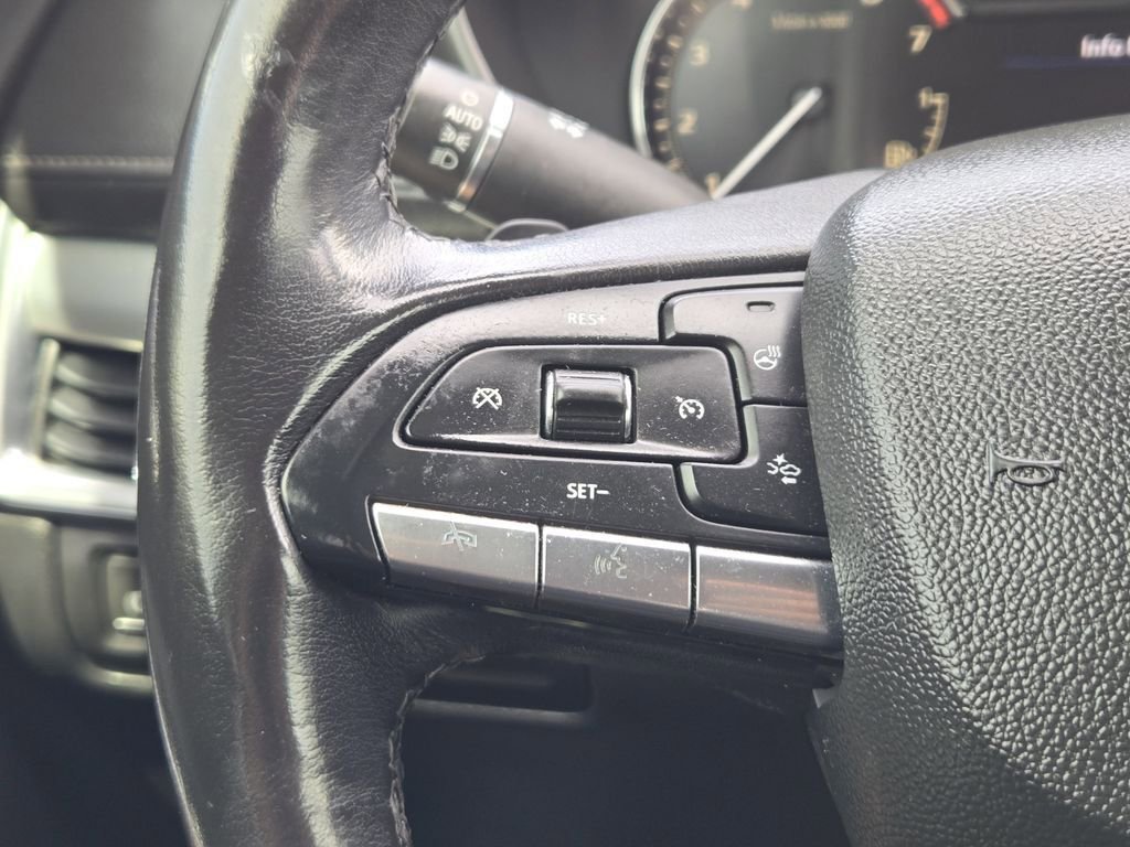 Used 2020 Cadillac XT4 Premium Luxury w/ Cold Weather Package image 28