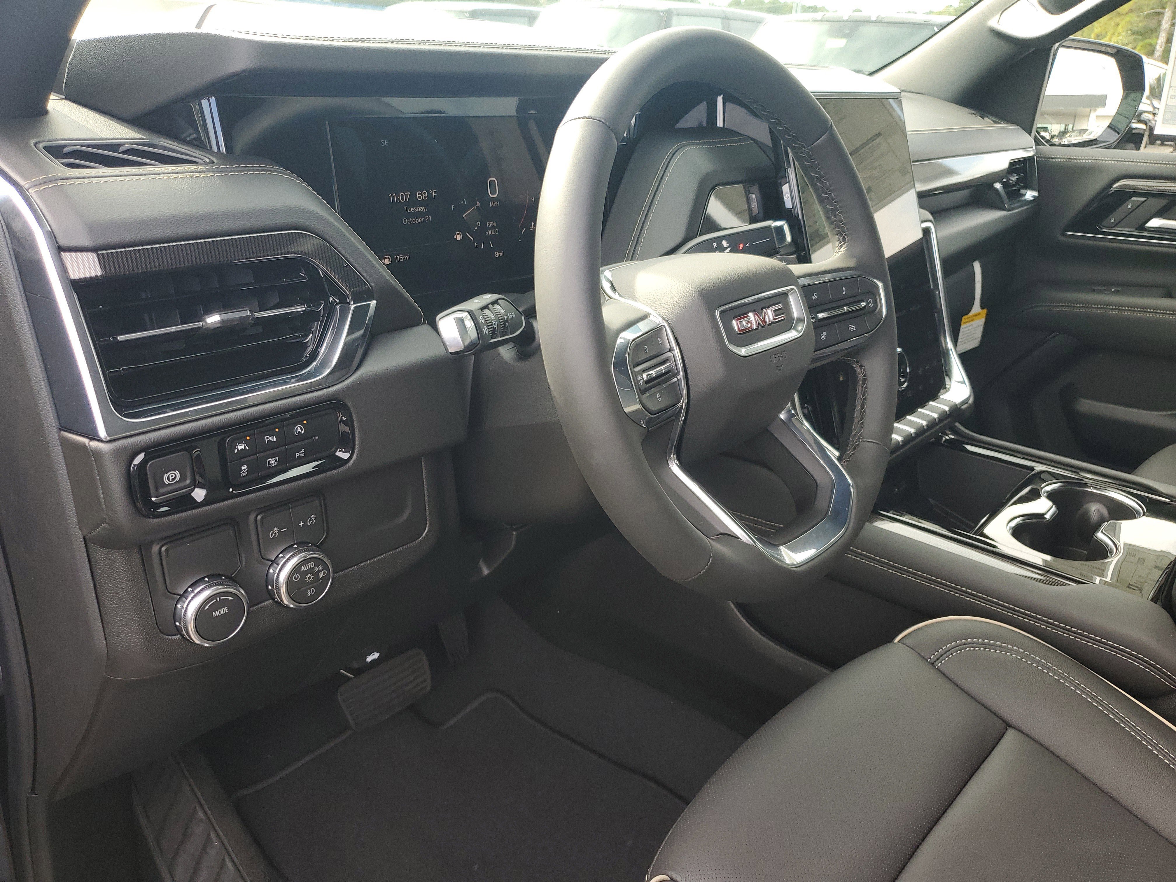 New 2026 GMC Yukon XL Elevation image 16