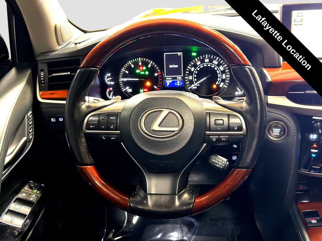 Used 2019 Lexus LX 570 4WD w/ Luxury Package image 13