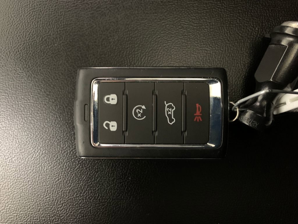 Used 2024 Jeep Grand Cherokee Altitude AWD/4WD image 16