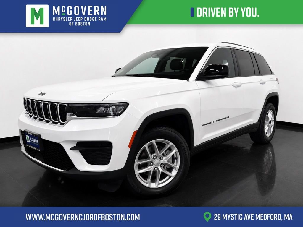 Used 2025 Jeep Grand Cherokee Laredo X AWD/4WD image 1