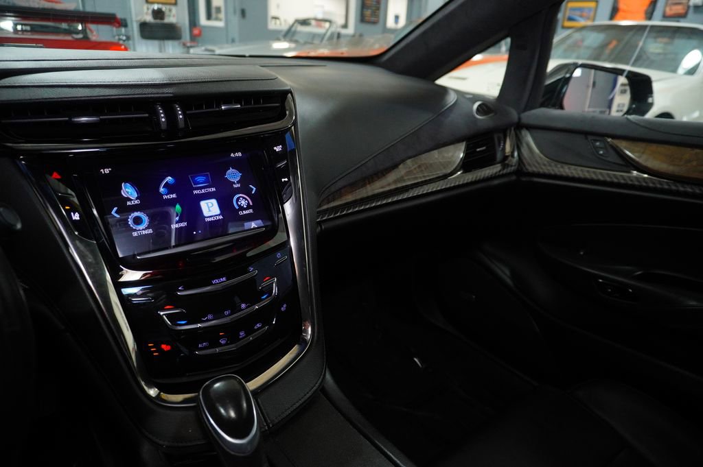 Used 2016 Cadillac ELR Base image 14