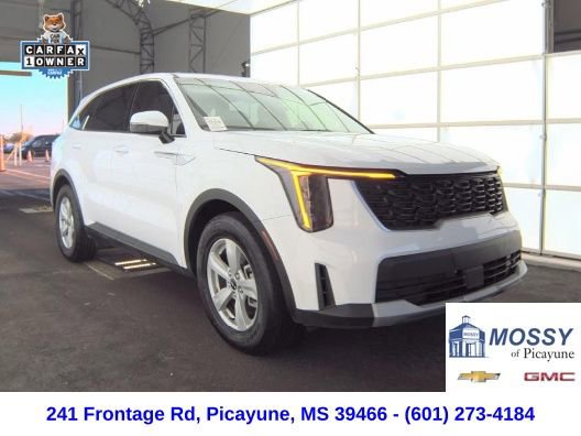 Used 2025 Kia Sorento LX image 4