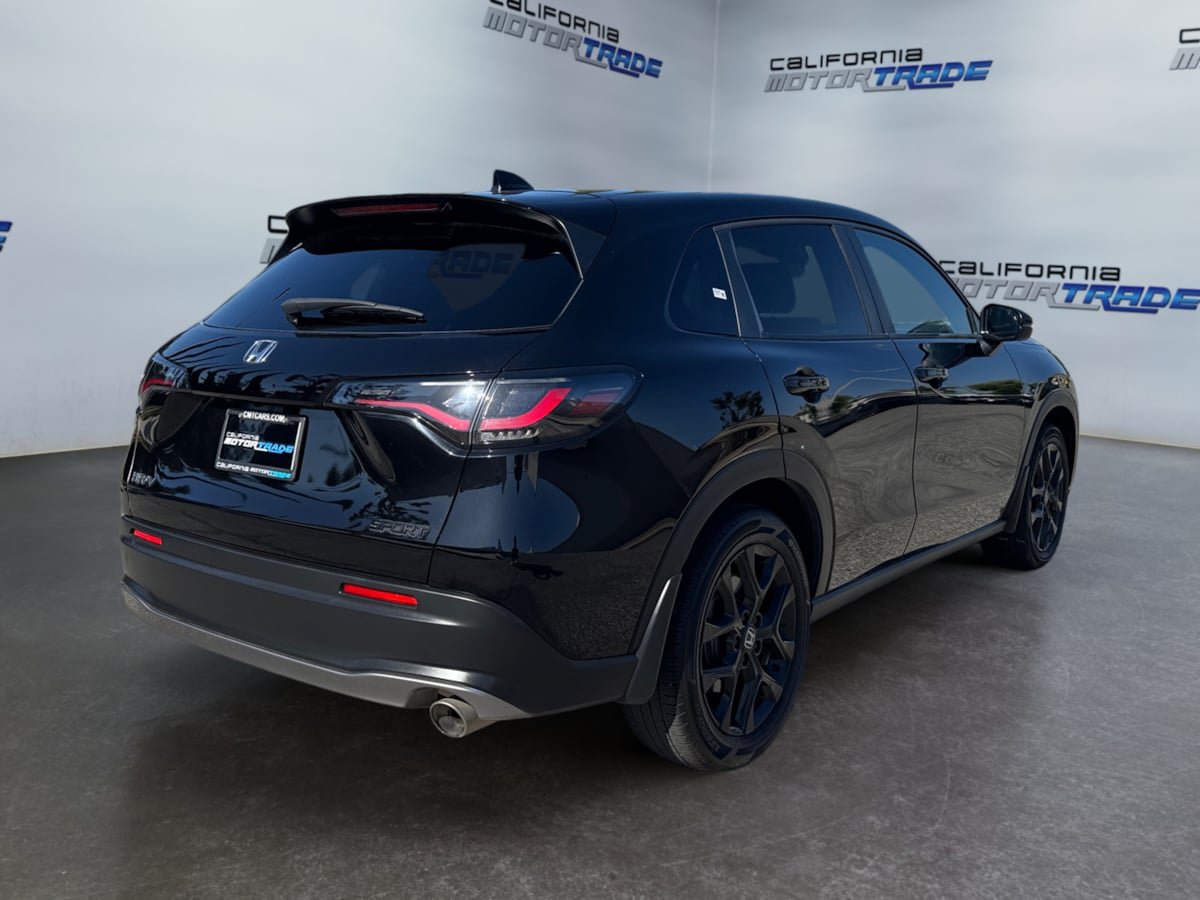 Used 2023 Honda HR-V Sport image 5