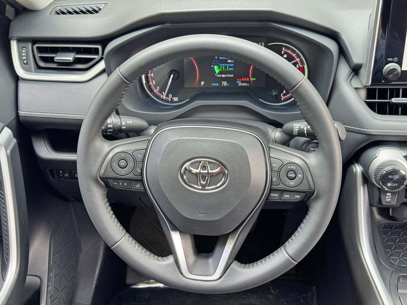 Used 2023 Toyota RAV4 XLE Premium FWD image 19