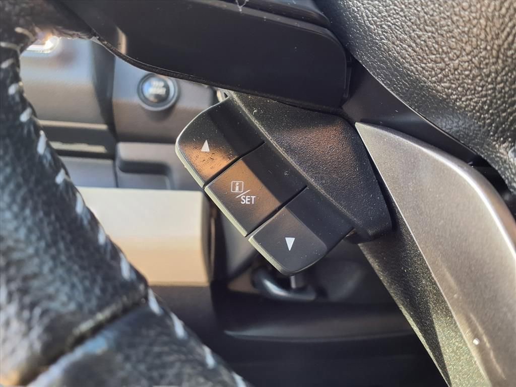 Used 2021 Subaru Ascent Premium w/ Convenience Package image 16