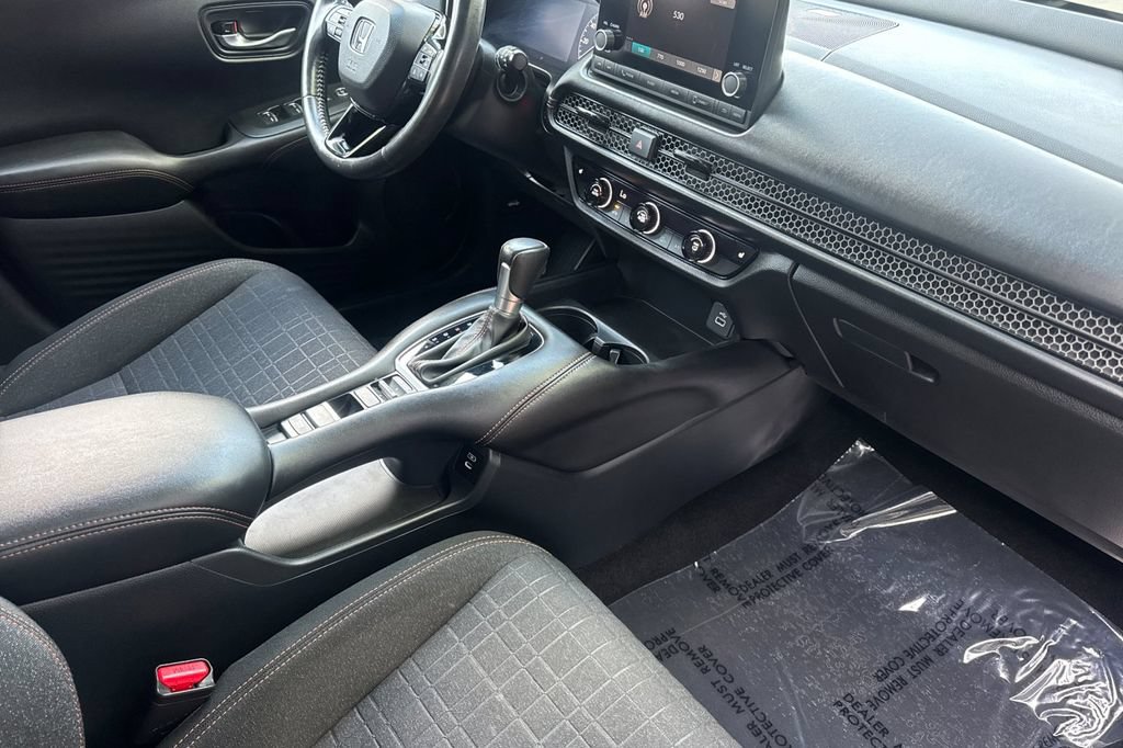 Certified 2025 Honda HR-V Sport image 13