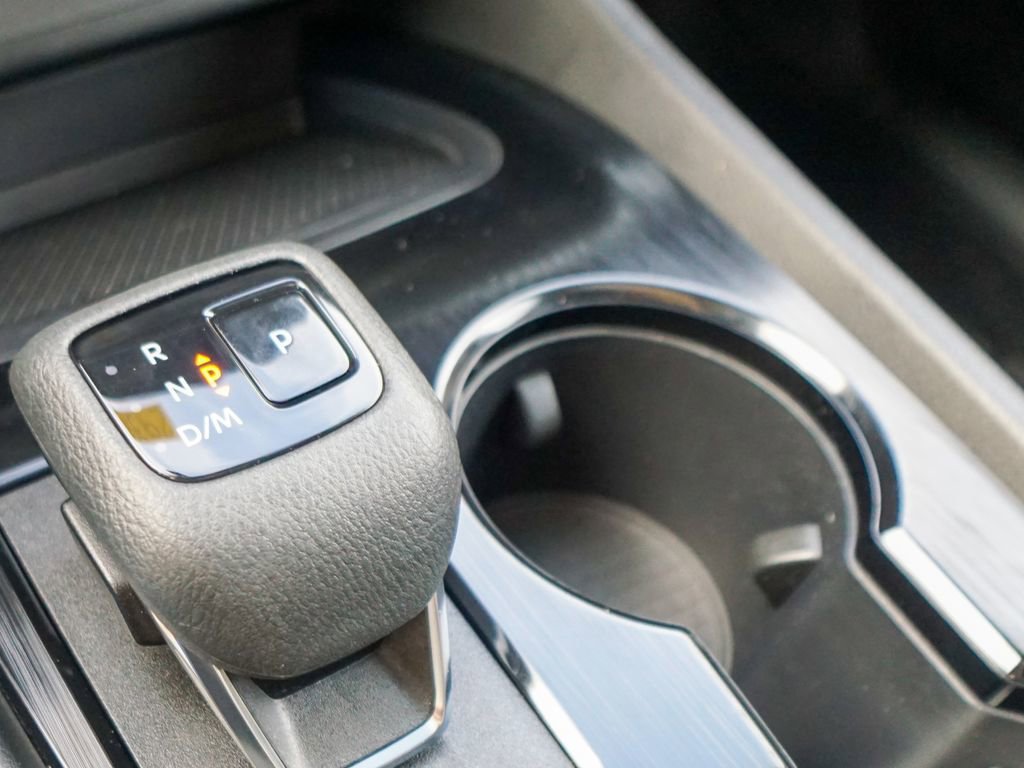 Used 2022 Nissan Rogue SV w/ SV Premium Package image 29