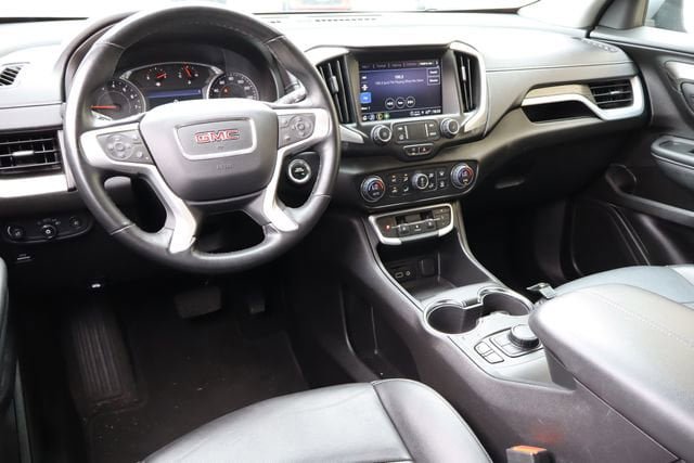 Used 2024 GMC Terrain SLT FWD image 4