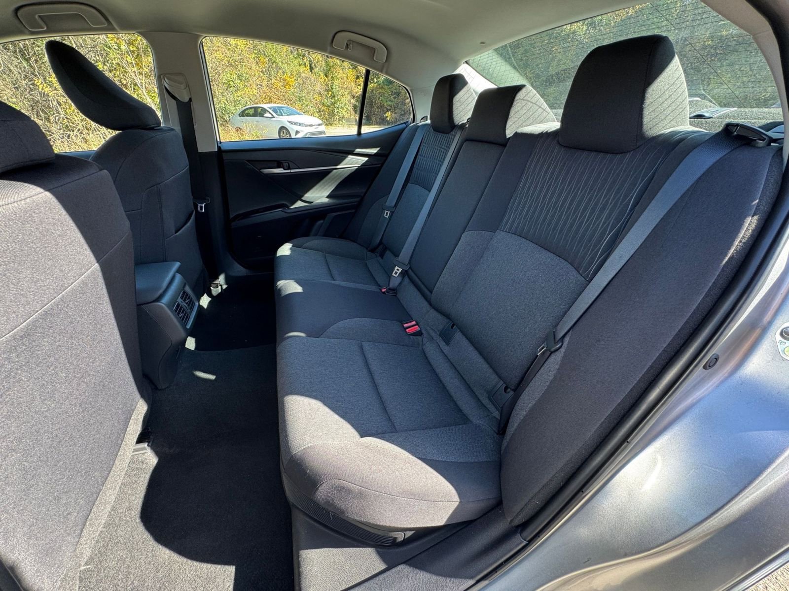 Used 2025 Toyota Camry LE image 32