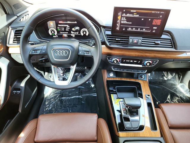 Used 2022 Audi Q5 e Premium Plus AWD/4WD image 25