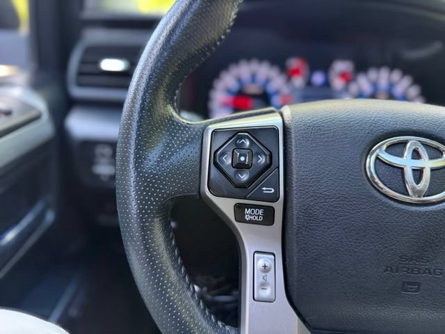 Used 2016 Toyota 4Runner Limited AWD/4WD image 24