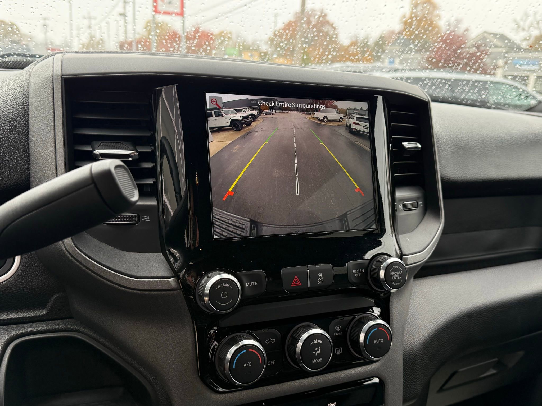 Used 2024 RAM 3500 Tradesman w/ Convenience Group image 44