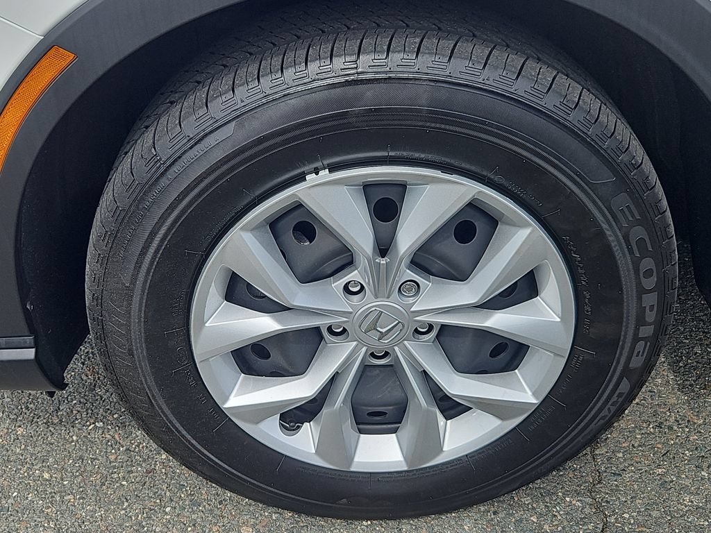 Certified 2025 Honda CR-V LX image 7