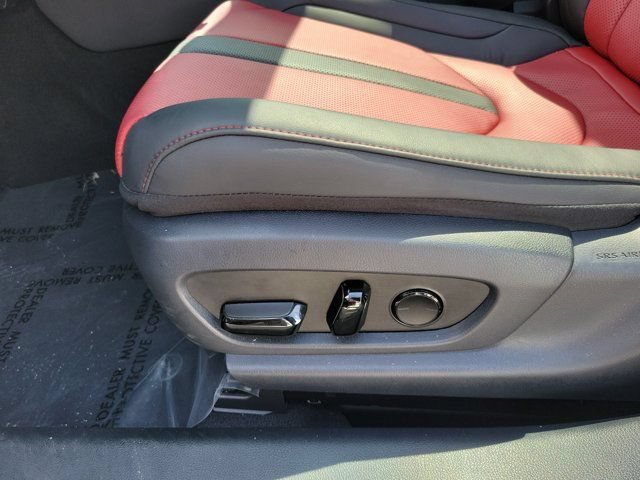 Used 2024 Lexus ES 350 F Sport w/ Accessory Package (Z2) FWD image 18