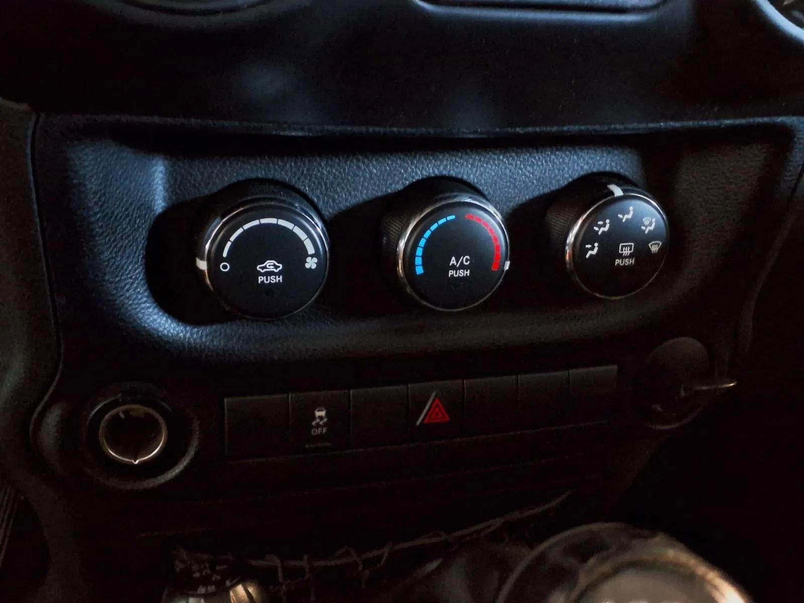 Used 2013 Jeep Wrangler Sport image 15