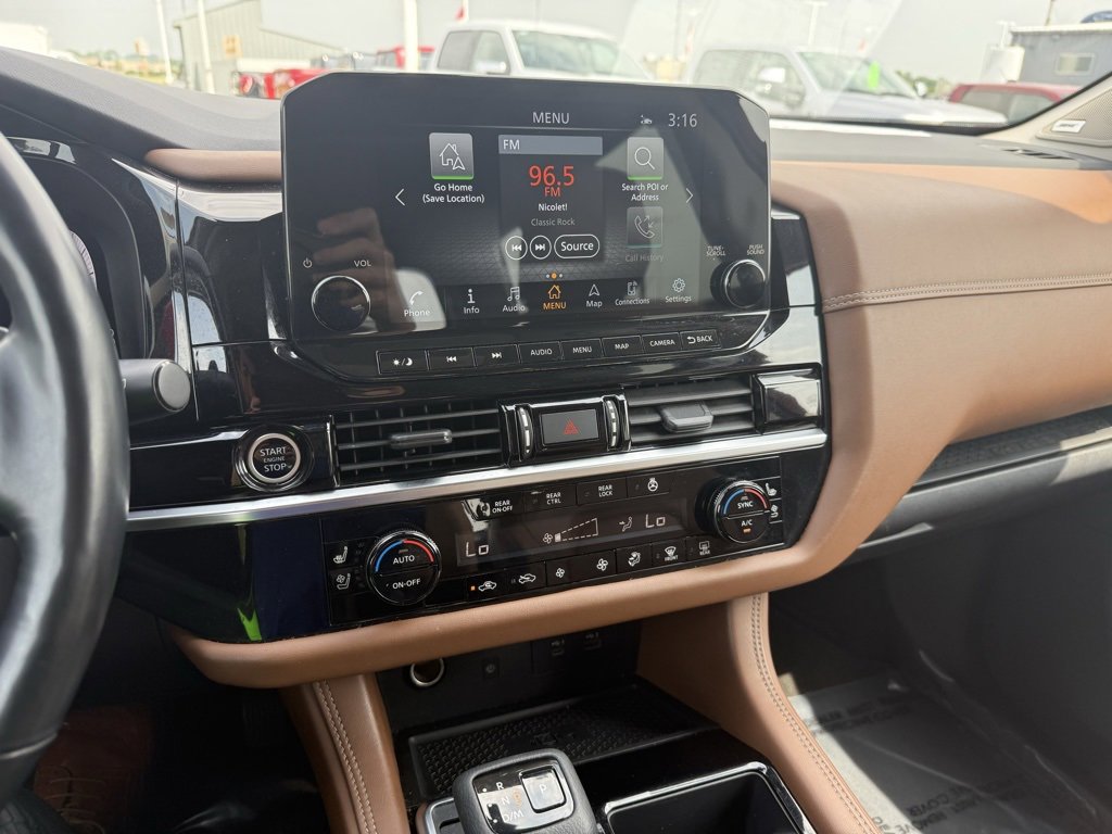 Used 2022 Nissan Pathfinder Platinum w/ Cargo Package image 11